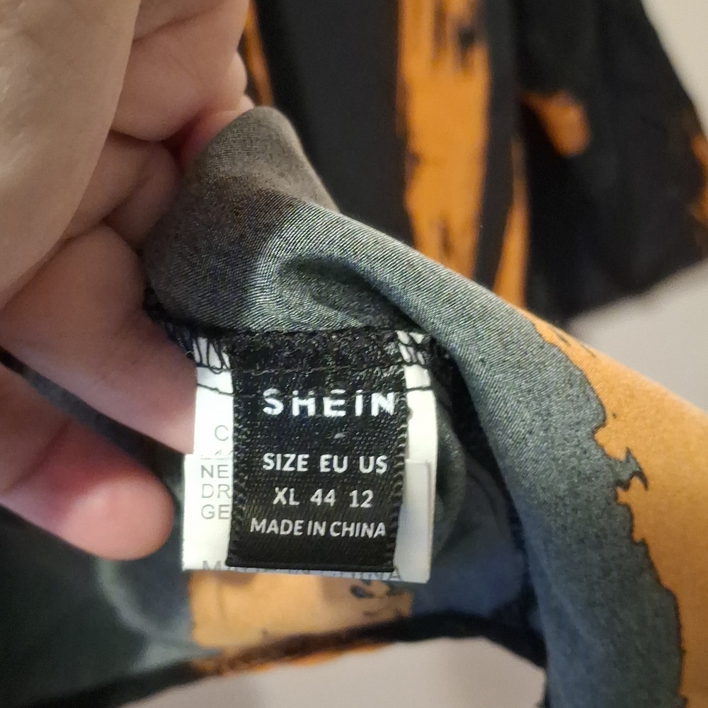 SHEIN Tunic Blouse - Picture 3 of 3